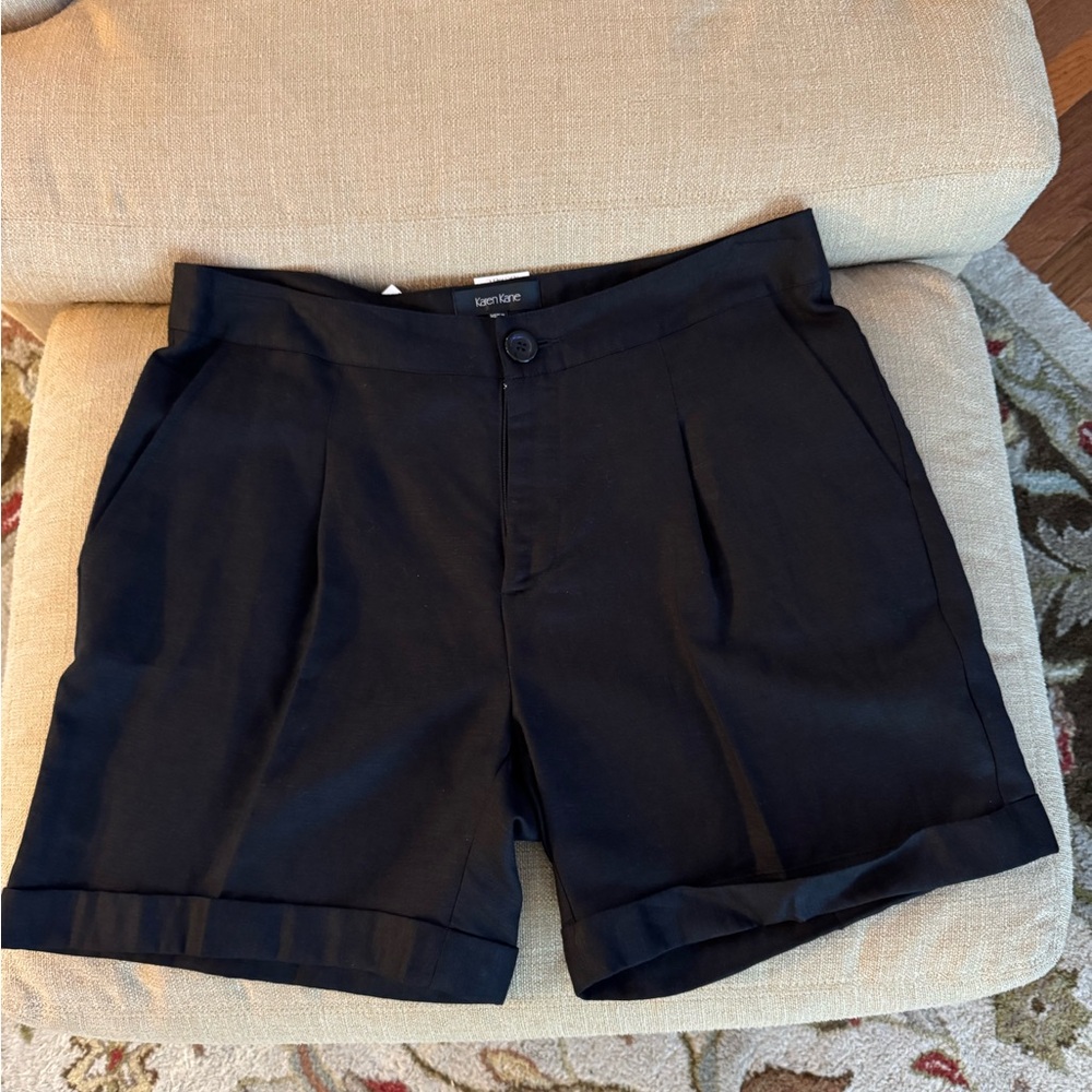 Karen Kane Black Bermuda Shorts with Structured Fabric